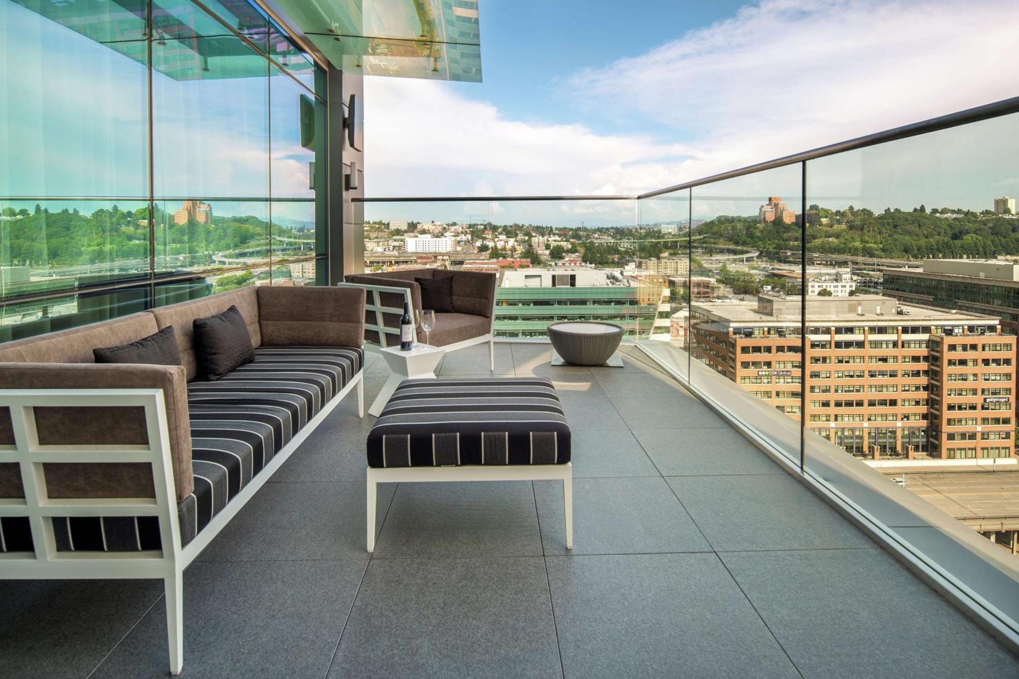 Embassy Suites By Hilton Seattle Downtown Pioneer Square מראה חיצוני תמונה