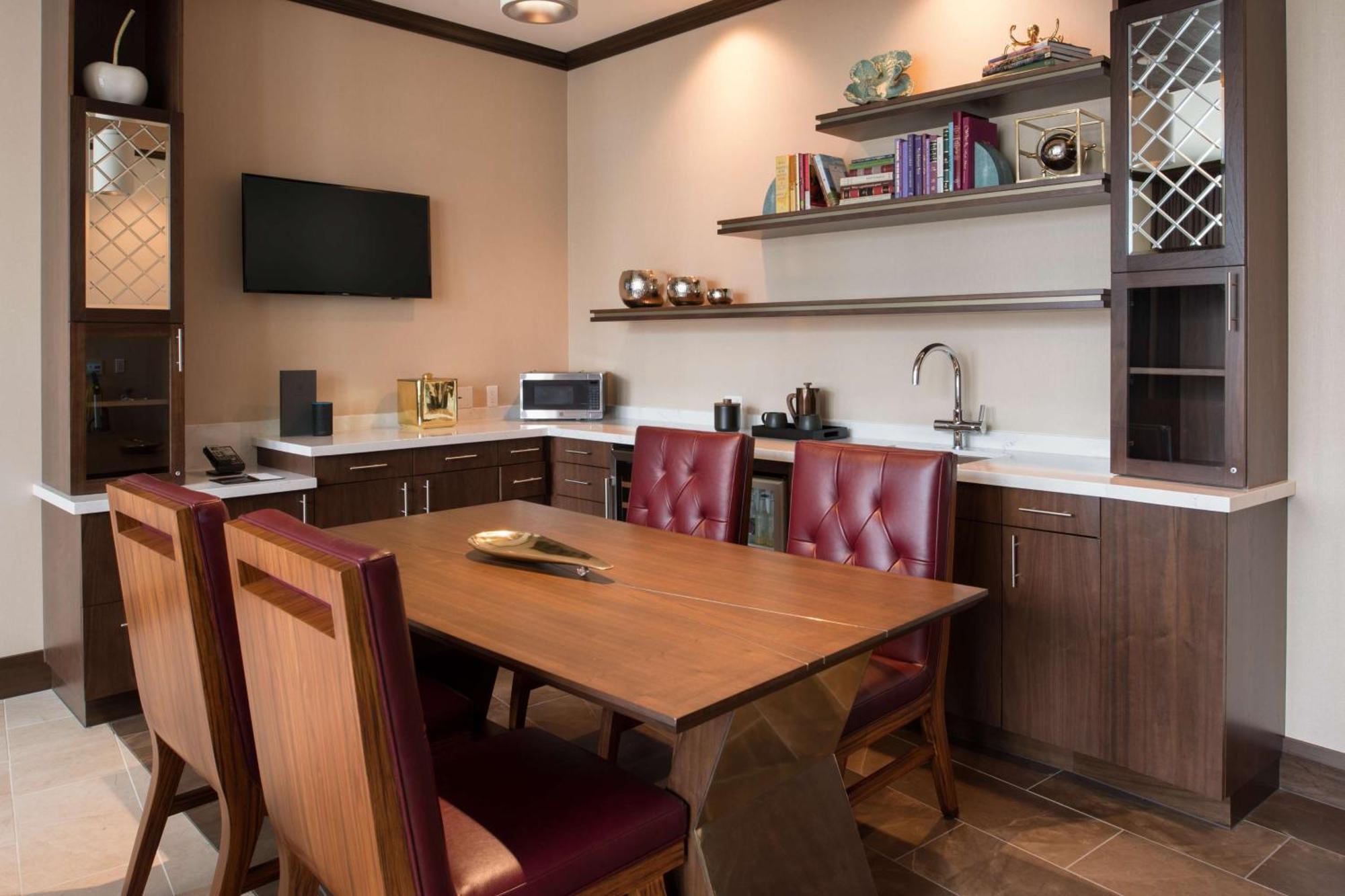 Embassy Suites By Hilton Seattle Downtown Pioneer Square מראה חיצוני תמונה
