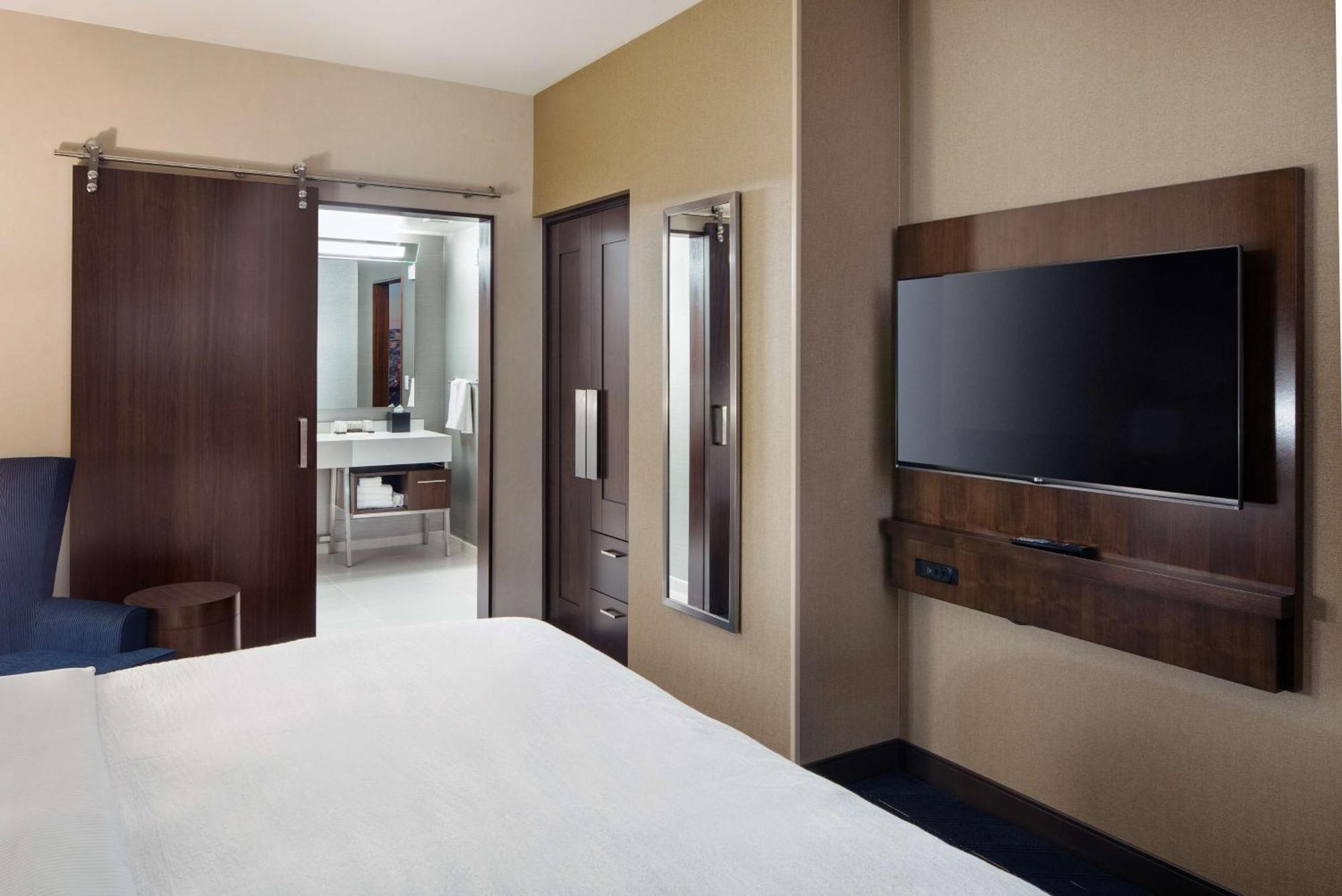 Embassy Suites By Hilton Seattle Downtown Pioneer Square מראה חיצוני תמונה