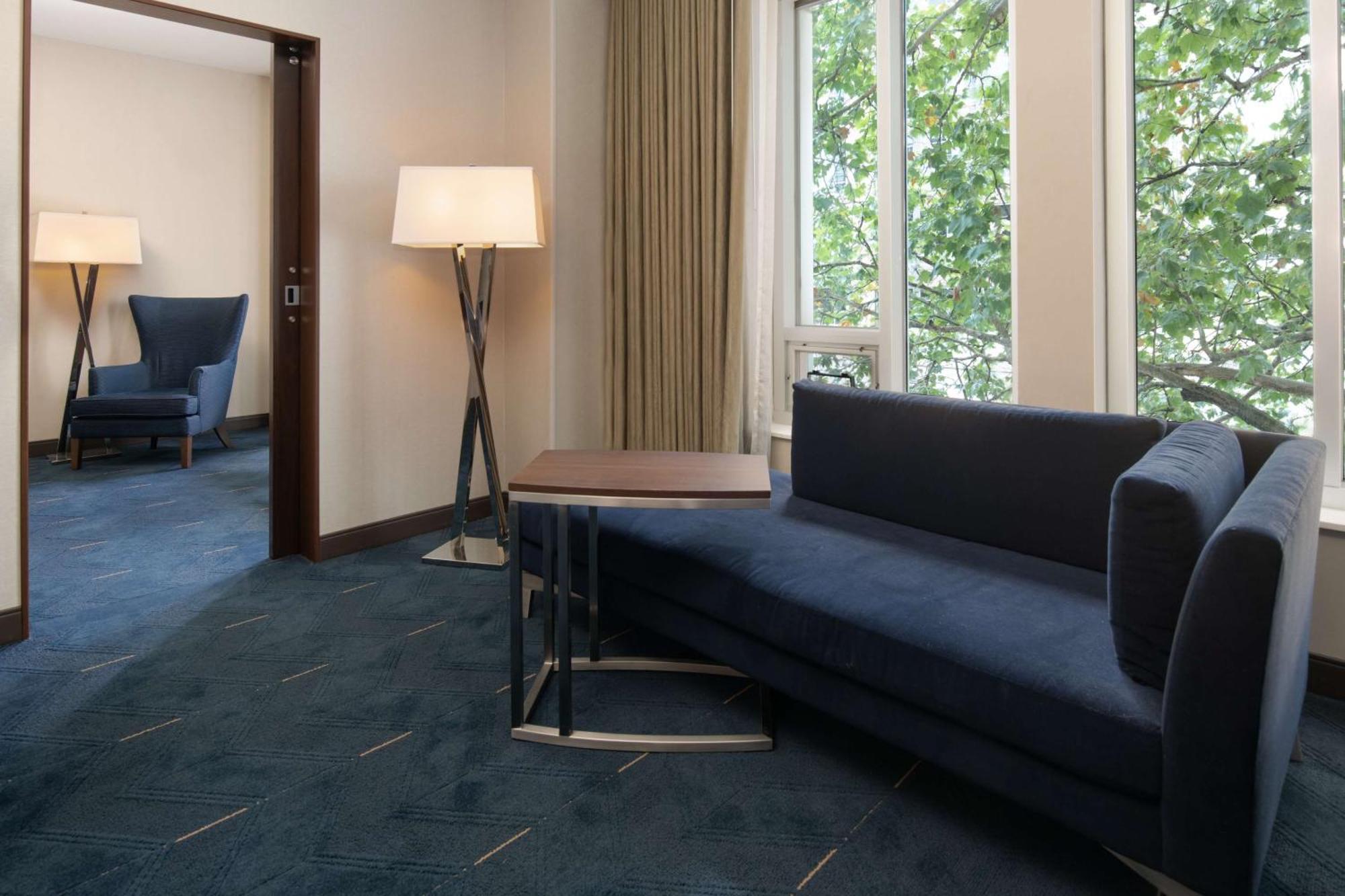 Embassy Suites By Hilton Seattle Downtown Pioneer Square מראה חיצוני תמונה