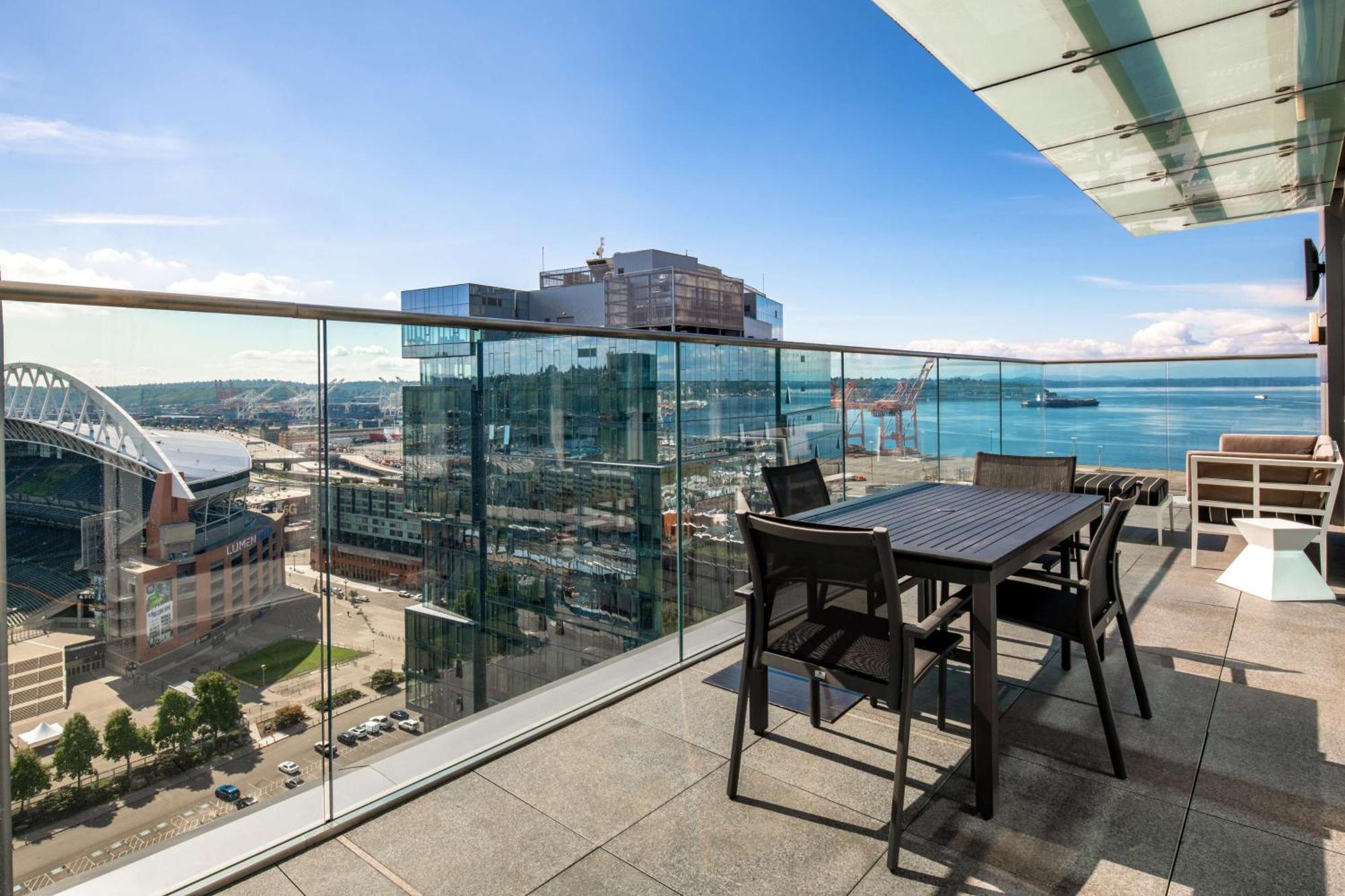 Embassy Suites By Hilton Seattle Downtown Pioneer Square מראה חיצוני תמונה